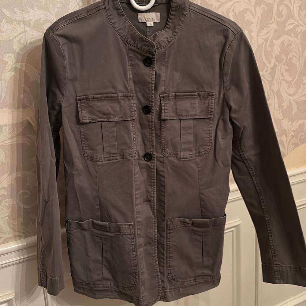 🔥🔥FIRE SALE🔥🔥 LOFT Cargo jacket, L